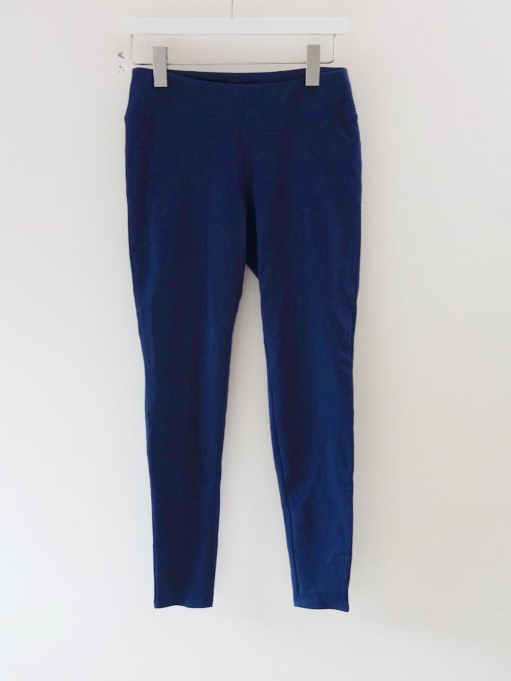 The Limited High Rise Ponte Navy Comfy Stretchy Leggings (M) NWOT!
